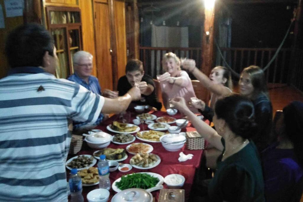 Ba Be Lake-Huyen Hao Homestay Eksteriør billede